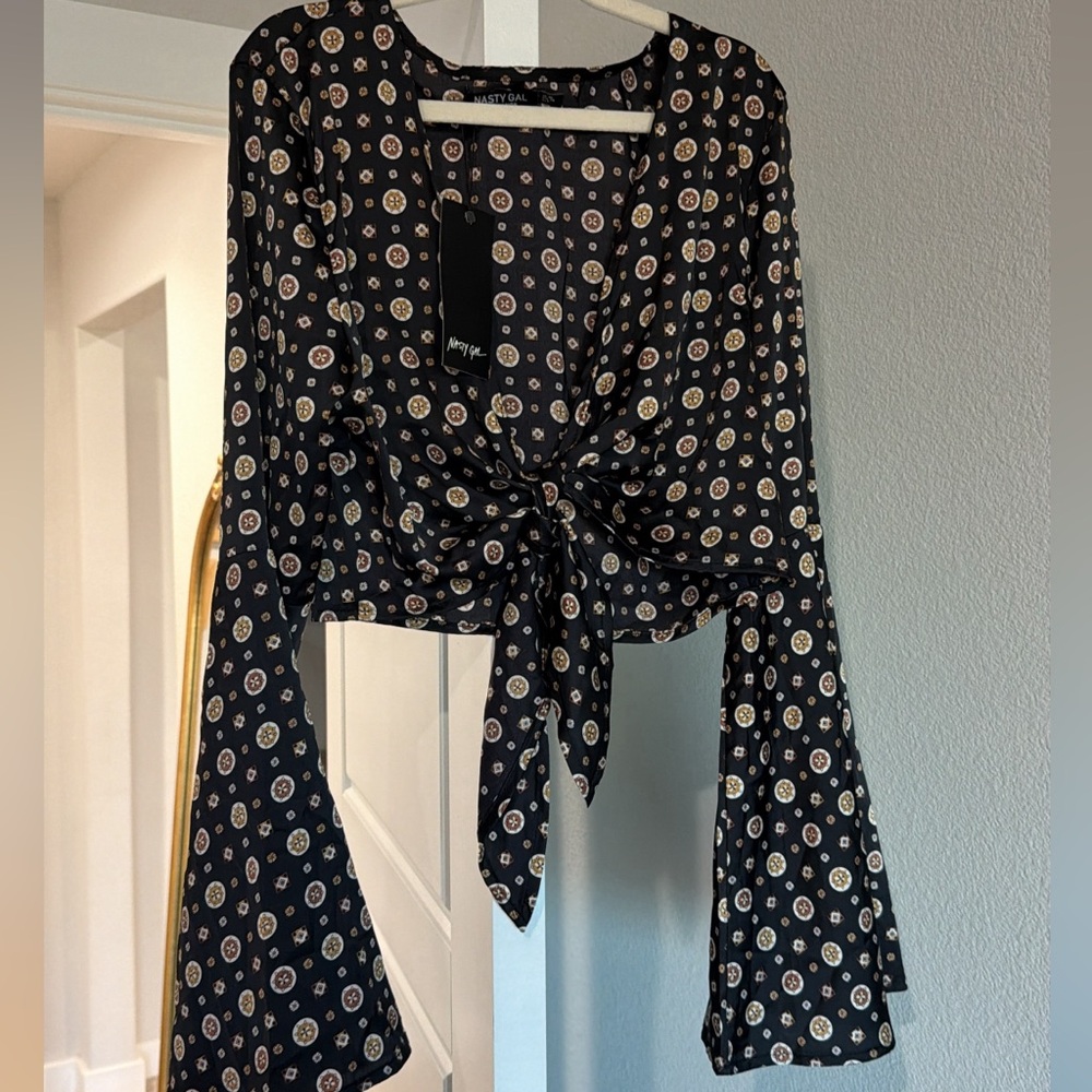 Stylish Black Patterned Women's Top